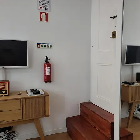 Need Is Lisbon- Downtown Lissabon