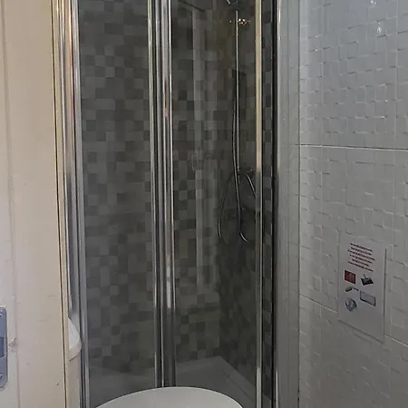 Apartment Need Is Lisbon- Downtown Lissabon